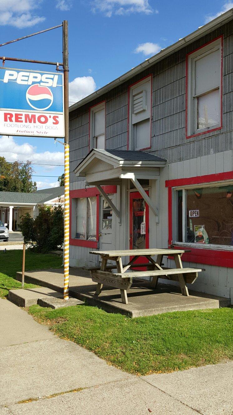 Remo`s Hotdogs